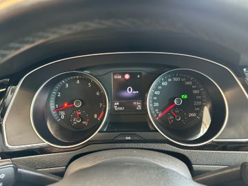Volkswagen Passat *KEYLESS*ACC*AHK*NAV*3-ZONEN*LED*