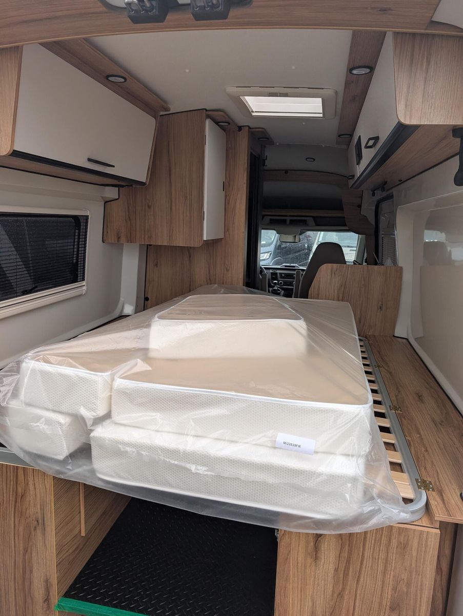 Fahrzeugabbildung Karmann Dexter 4x4 DE 570 AW AHK, Allrad, RFK, Alufelgen