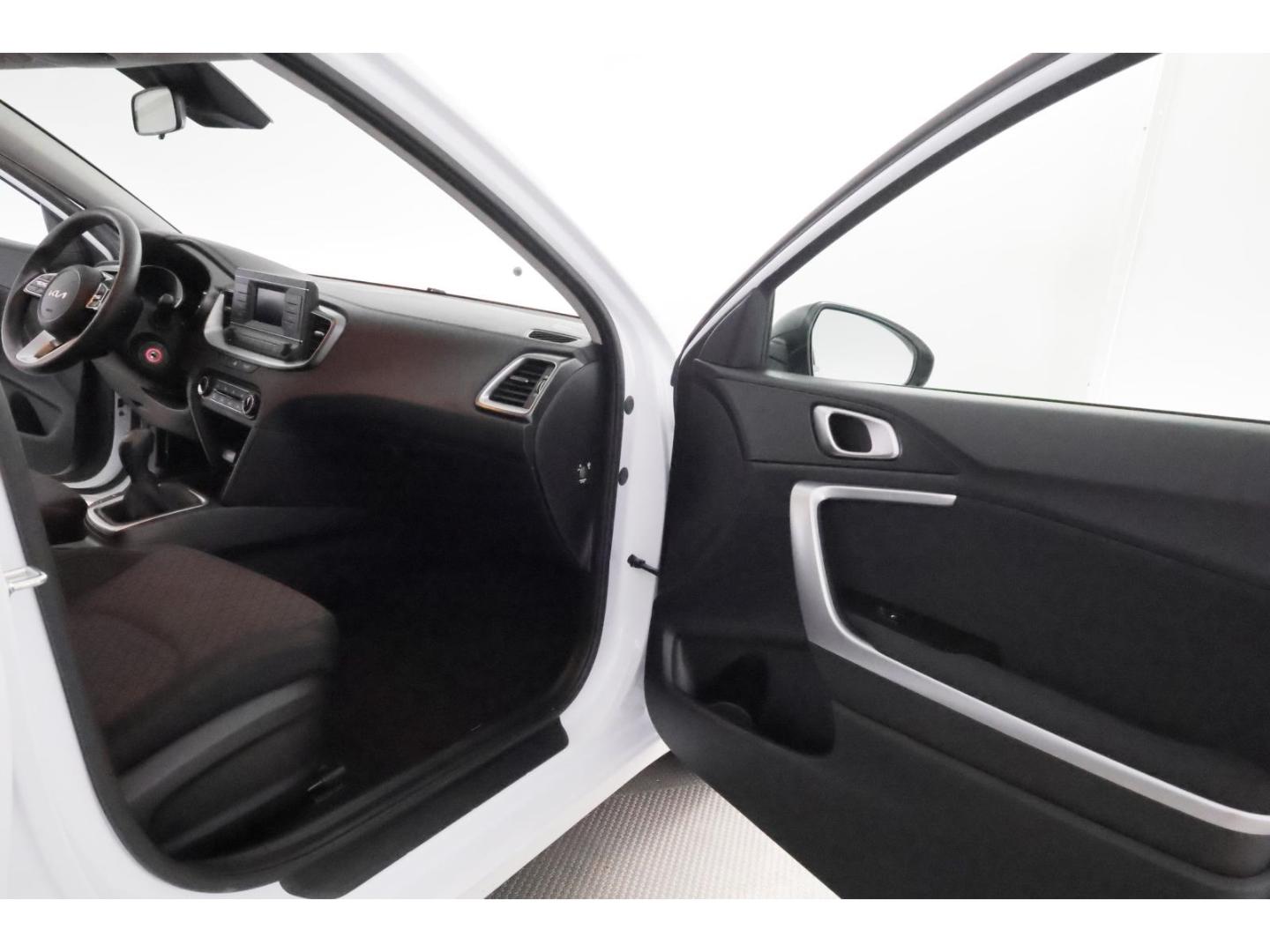 Kia Ceed 1.0T-GDI Edition7+TEMPO+KLIMA+BLUETOOTH+PDC, миниатюра 17