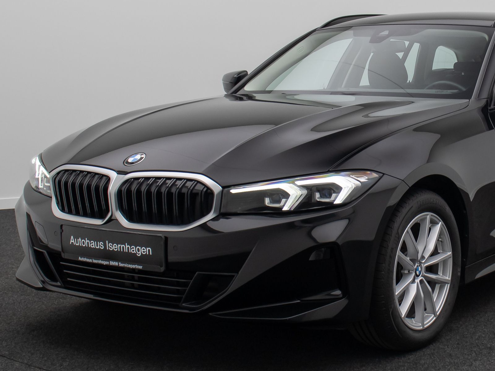 Fahrzeugabbildung BMW 318i Widscreen DAB Memory PDC GeschwindigReg
