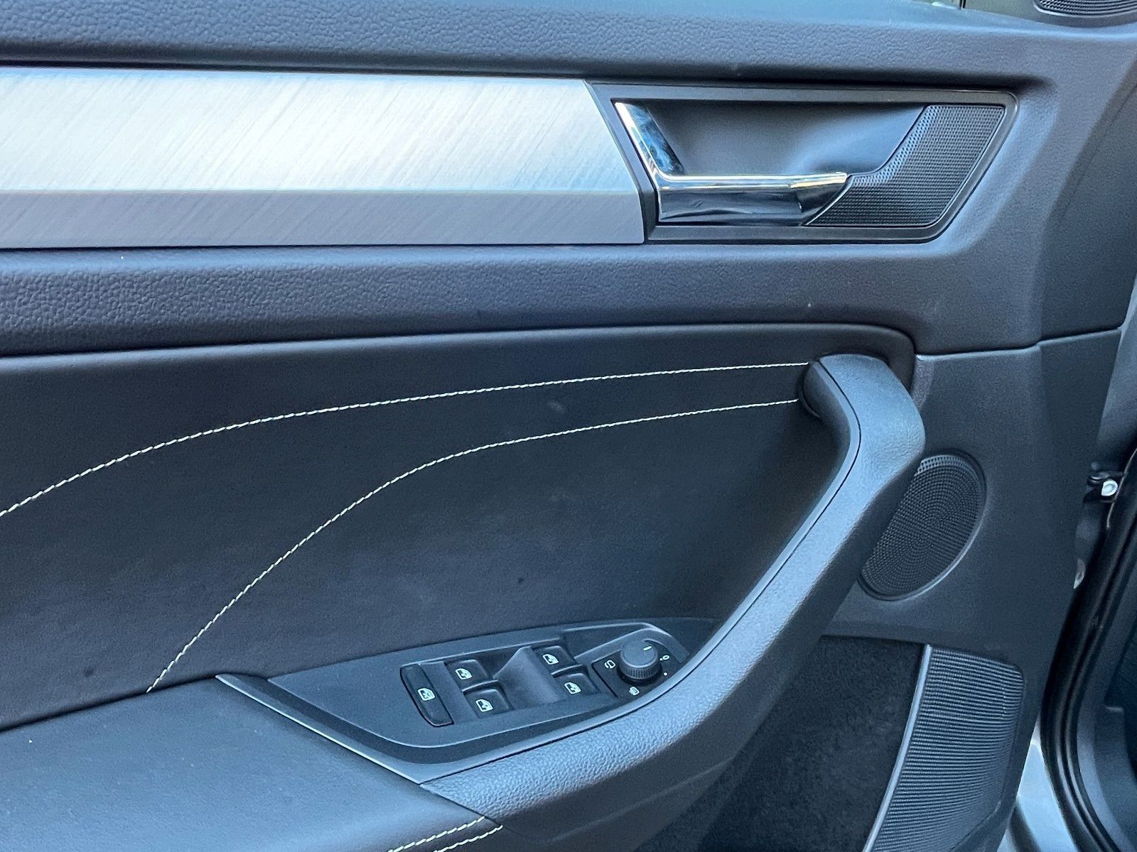 Fahrzeugabbildung SKODA Kodiaq 1.5 TSI DSG*7-Sitze*Kamera*ACC*Smartlink*