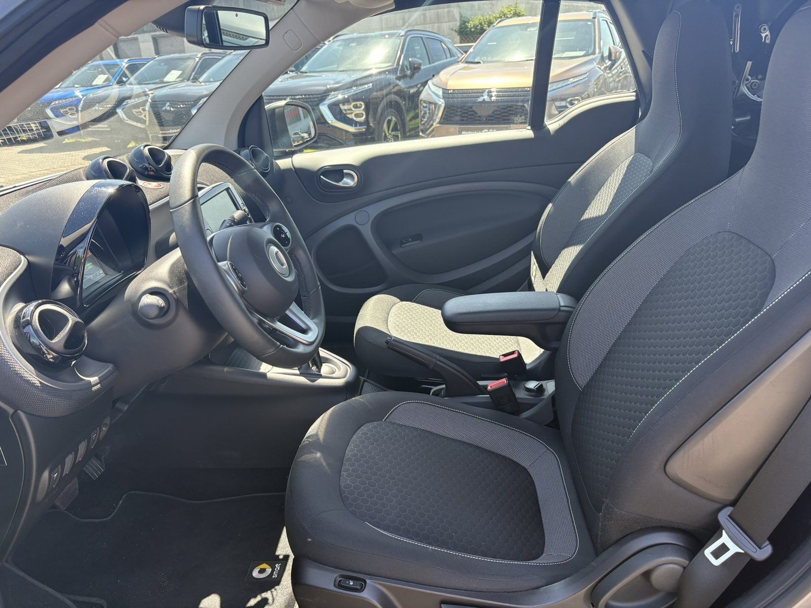 Fahrzeugabbildung Smart EQ CABRIO*EXCLUSIVE*22kW*ALLWETTER*WINTER-PAKET