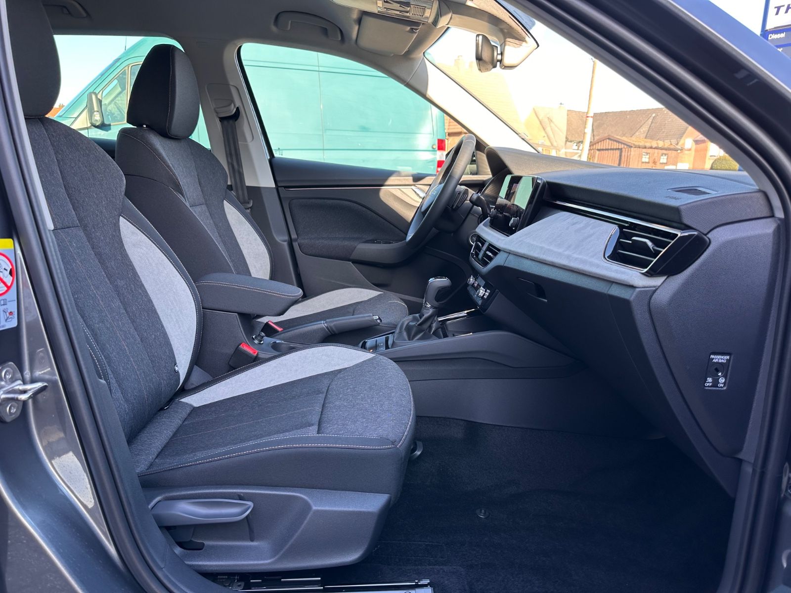 Fahrzeugabbildung SKODA Kamiq Selection 1.0 TSI DSG ACC/LED/PDC/eHeck