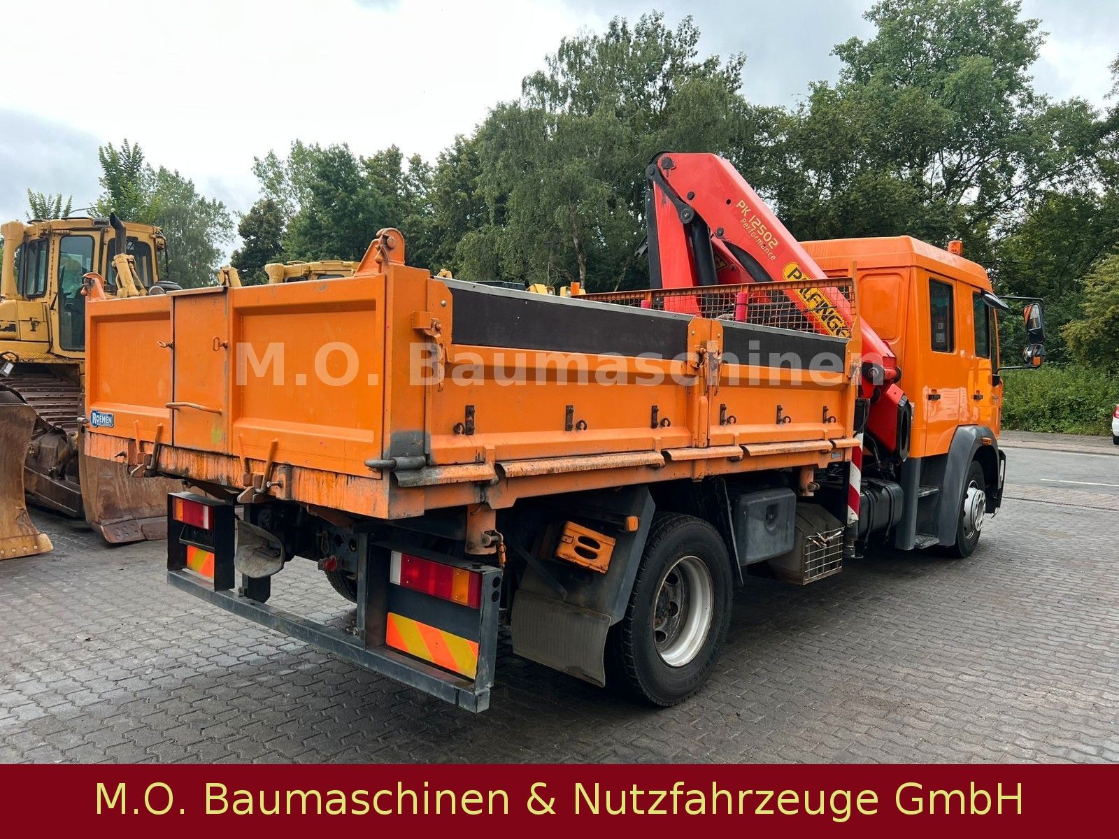 Fahrzeugabbildung MAN LE 14.220/Palfinger PK 12502/3.Seitenkipper/Doka