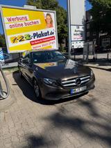 Mercedes-Benz E220d - Mercedes-Benz 220 mit Diesel-Antrieb