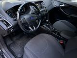 Ford Focus Titanium SHZ Tempomat PDC Navi Bluetooth  - Ford Focus Gebrauchtwagen in Bremen