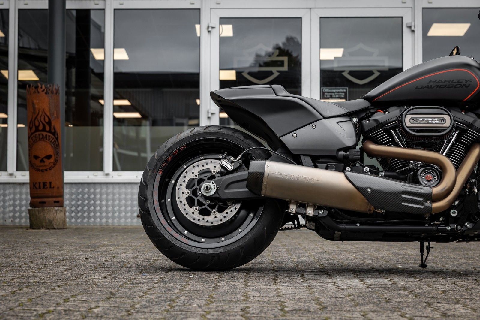 Fahrzeugabbildung Harley-Davidson FXDR 114 CUI - SCREAMIN' EAGLE