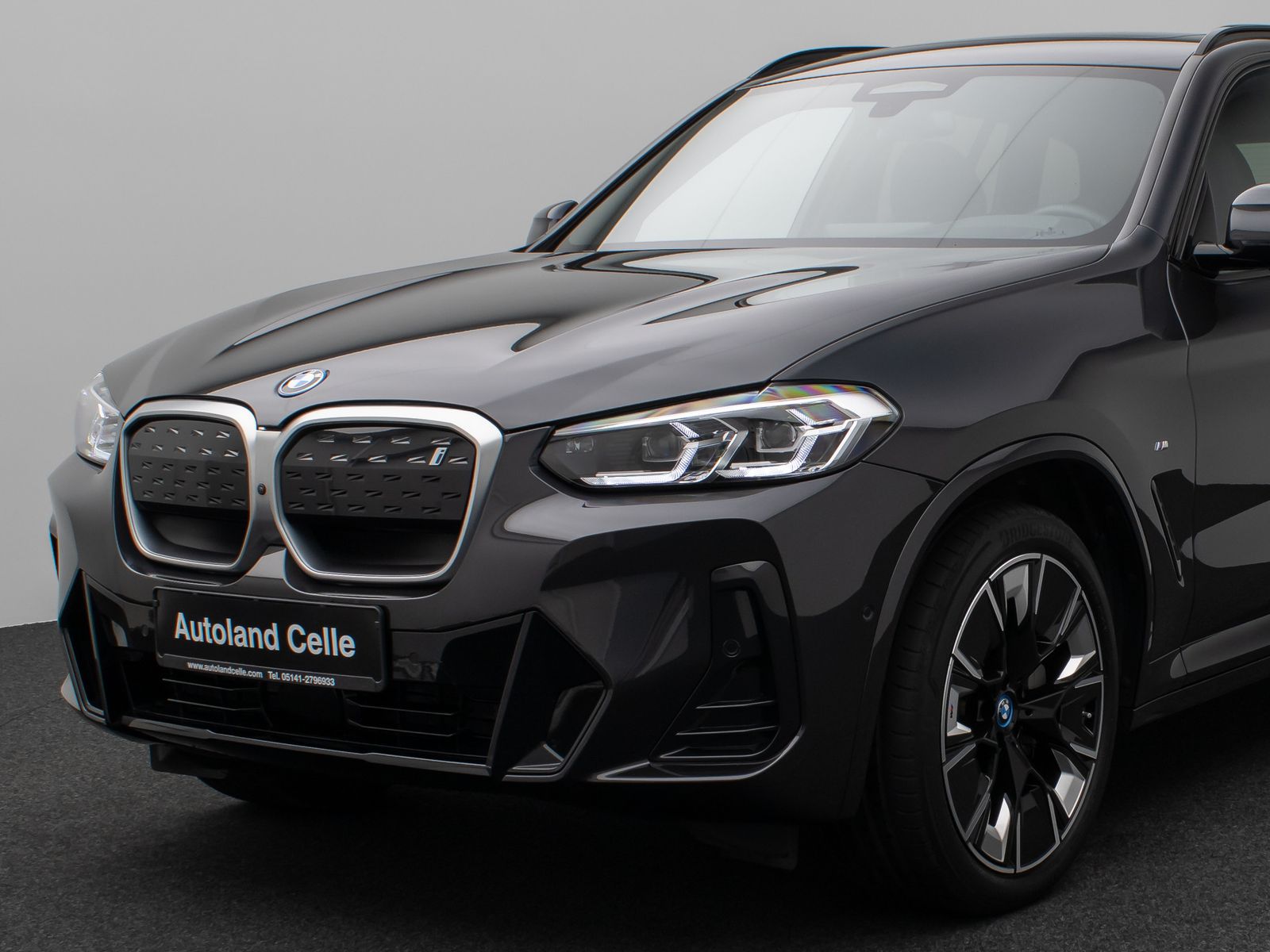 Fahrzeugabbildung BMW iX3 Impressive M Sport Panorama 360°HUD DAB H/K