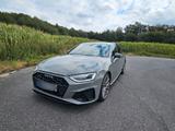 Audi A4 Avant 40 TDI quattro / Edition One / S-LINE 