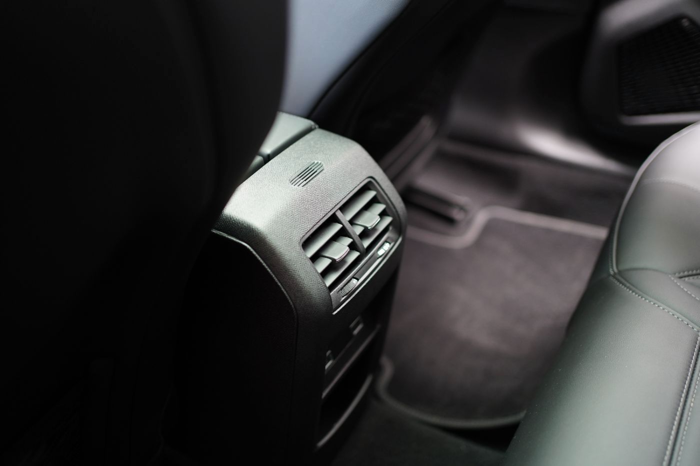 Fahrzeugabbildung DS Automobiles DS4 PureTech 130 EAT8 Rivoli Automatik Focal