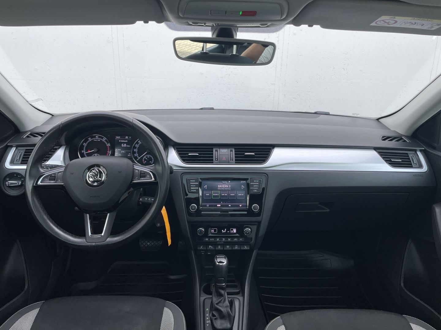 Rapid Spaceback 1.4 TSI DSG Ambition AHK/Pano/Xe