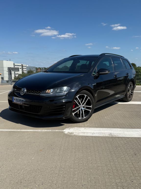 Image of Volkswagen Golf