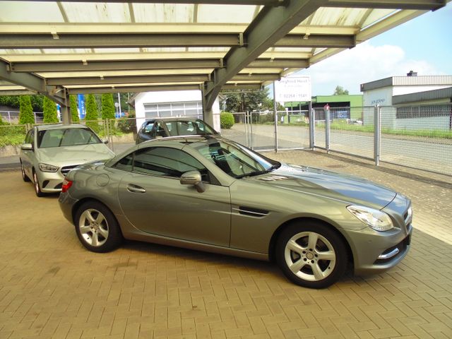 Mercedes-Benz SLK 200 BlueEffi  Airscarf.Navi,Parktr. Sitzh.