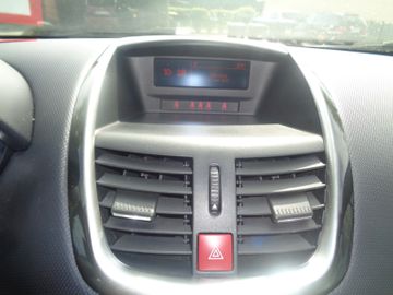 Bild 13 Peugeot 207 Premium 1.6 120PS AUTOMATIK GJR KLIMA PDC CD