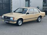 Opel Rekord 1.9 Benzin 75 ps - Opel Rekord: P