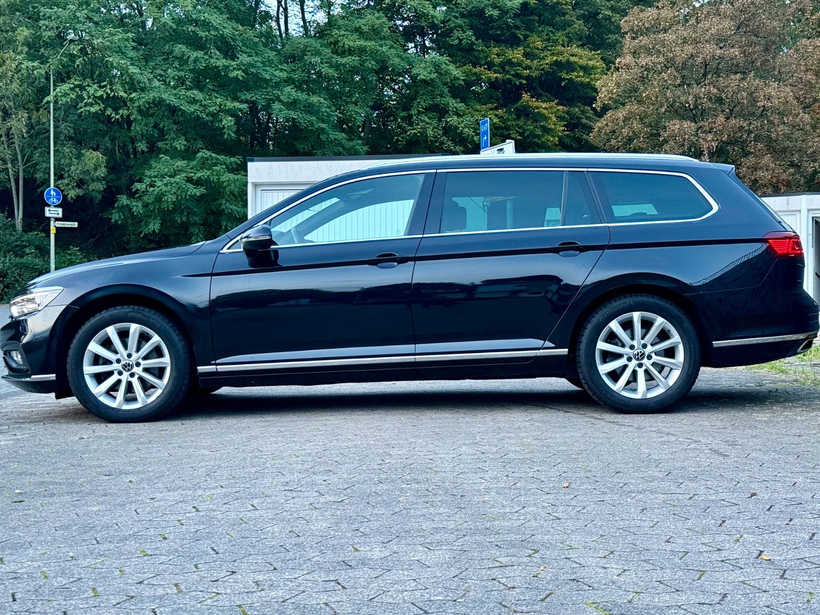 VW Passat Variant Elegance Automatik – Vorschaubild 6