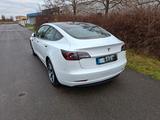 Tesla Model 3 Standard Range Plus - Tesla aus 2023