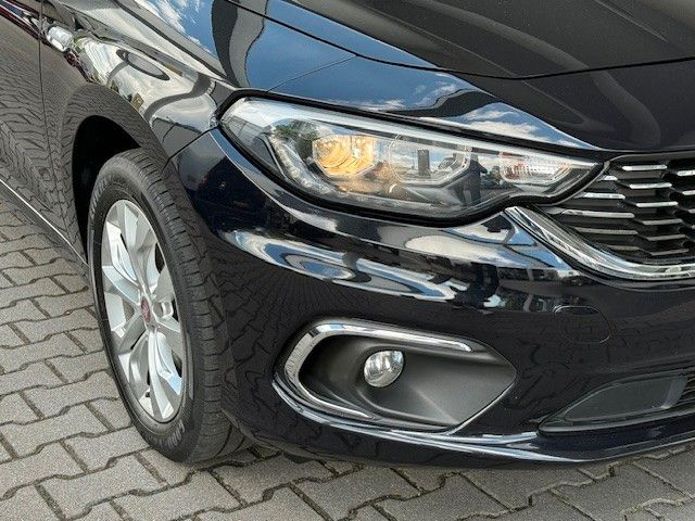 Fahrzeugabbildung Fiat Tipo Lounge 1.4l 120PS SHZ/Kamera!