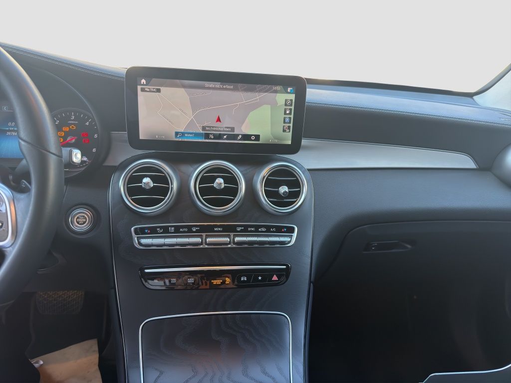 Fahrzeugabbildung Mercedes-Benz GLC 200 4MATIC Anhängevorrichtung*LED*Kamera