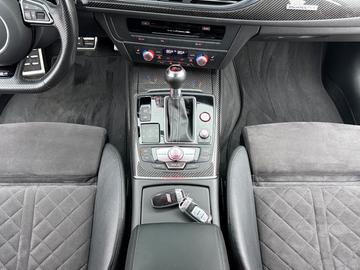 2018 AUDI RS6 缩略图 17
