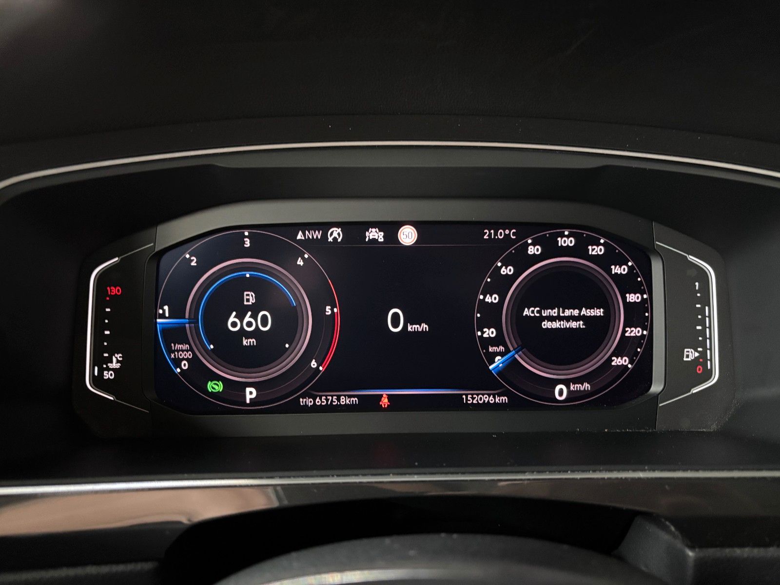 Fahrzeugabbildung Volkswagen Tiguan Highline *CarPlay*Kamera*LED*SHZ*Navi
