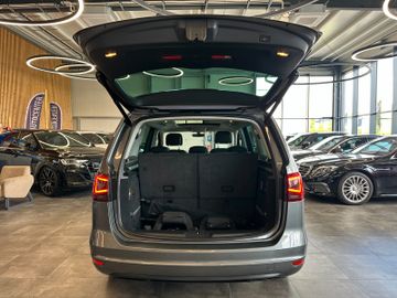 MYAUTOCENTER – Gebraucht- und Jahreswagen mit Werkstattservice in Pfaffenhofen Seat Alhambra Style *7Sitzer*BiXenon*AHK*Schiebedach*