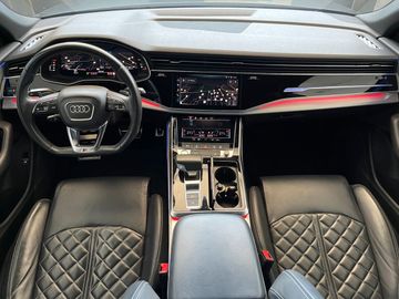 Audi Q8 - 11