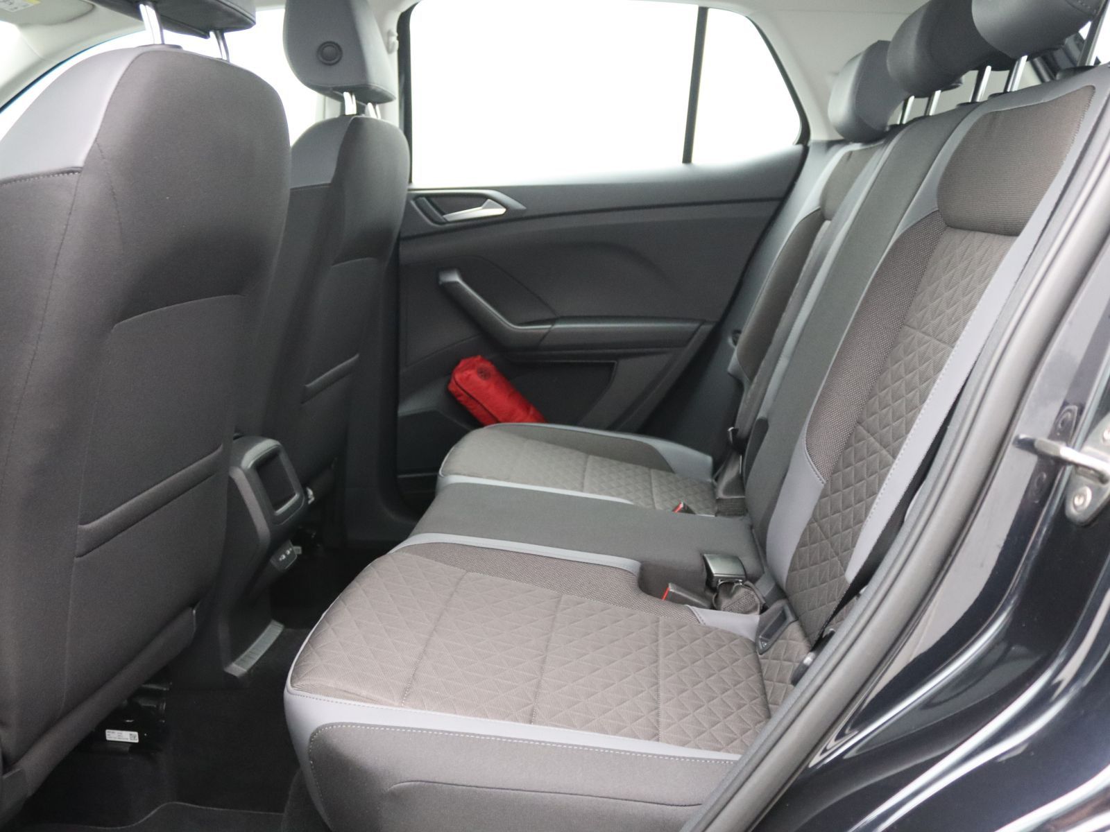 Volkswagen T-Cross - Bild 12