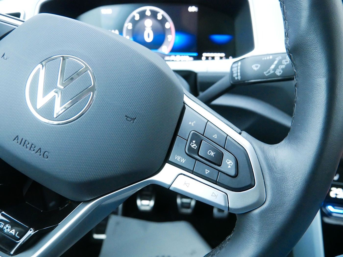 Fahrzeugabbildung Volkswagen T-Roc 1.0 TSI GOAL NEU35T ACC SHZ LED Allwetter