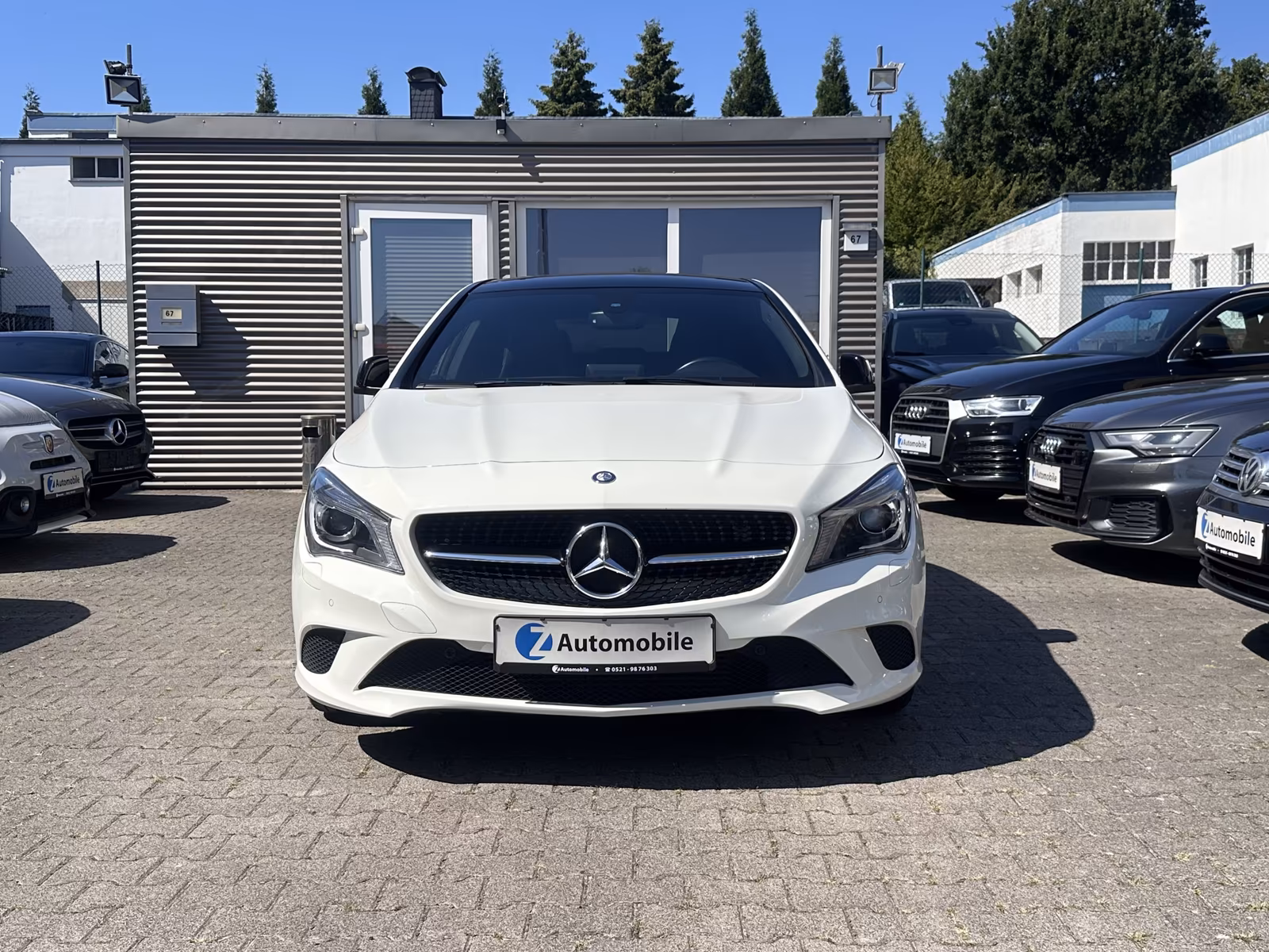 Mercedes-Benz CLA 180 Urban*Panorama*Bi-Xenon*PDC*