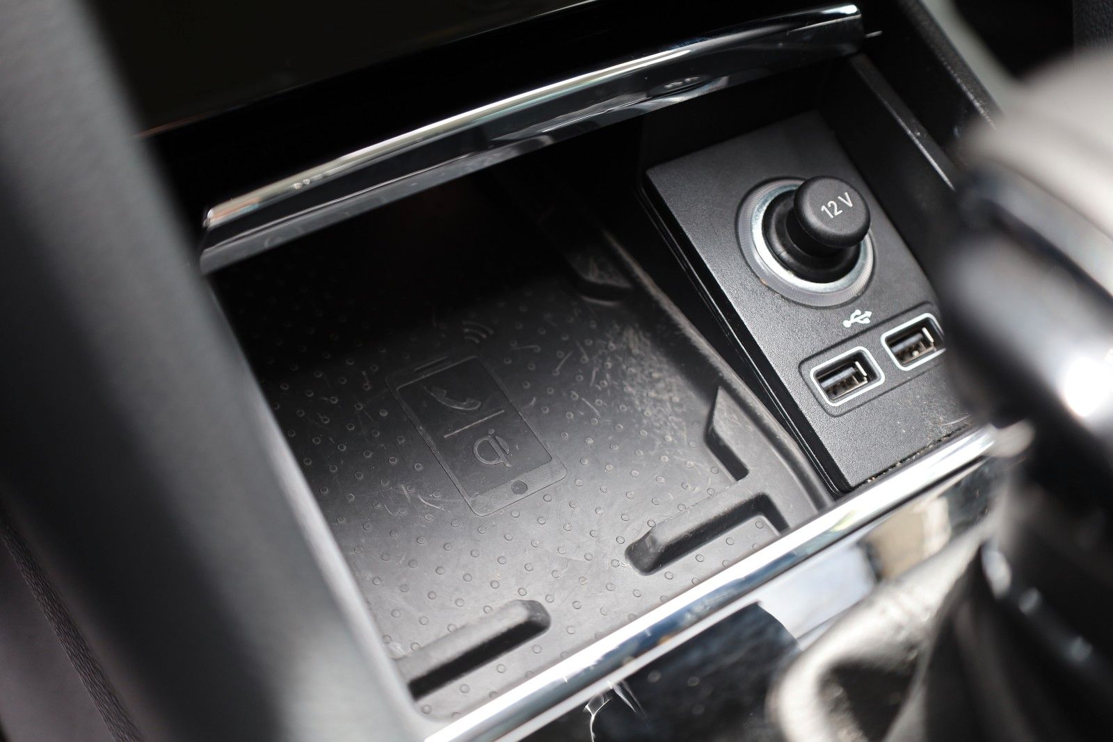 Fahrzeugabbildung SKODA Kodiaq Drive 125 4x4,Navi,4xSH,Kamera,ACC,AHK+WR