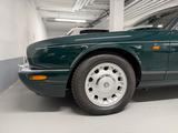 Jaguar Daimler 4.0 V8 Lang - Sammlerfahrzeug - Jaguar Daimler mit Benzin-Antrieb