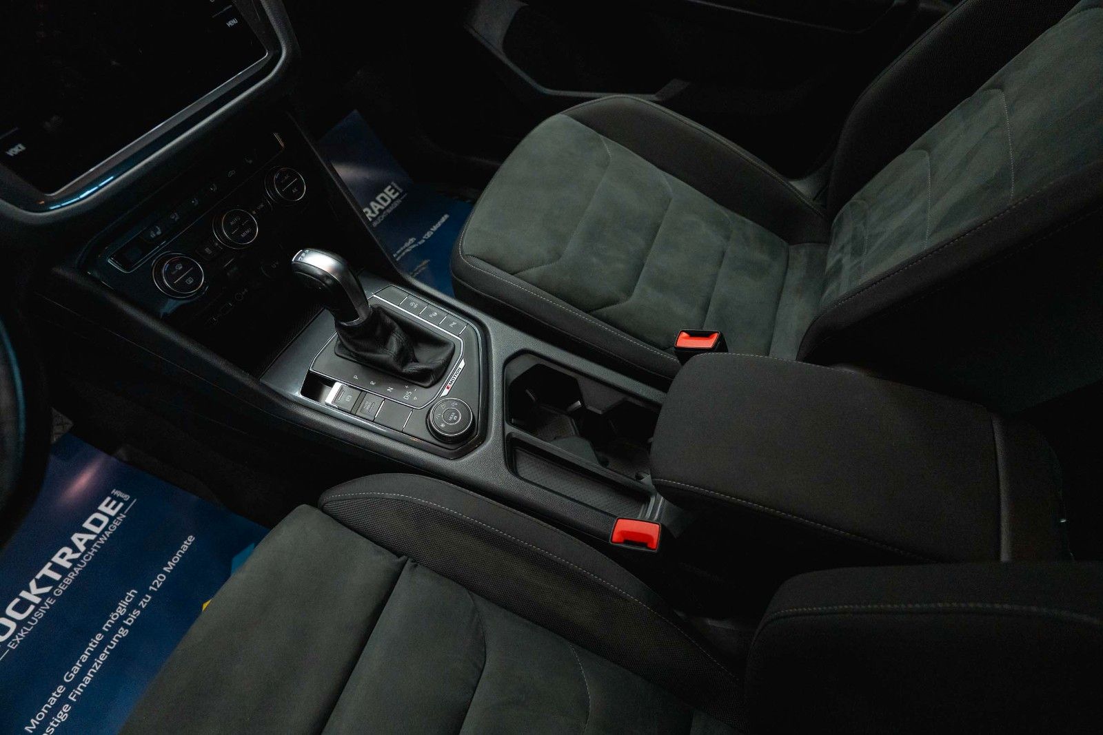 Fahrzeugabbildung Volkswagen Tiguan Comfortline R-Line+ 4Motion *LED*ACC*DAB*