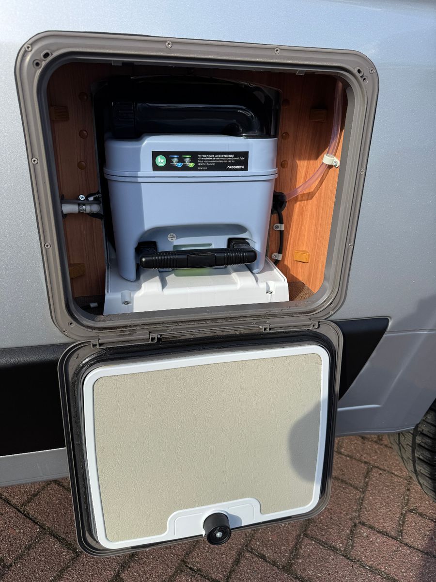 Fahrzeugabbildung Pössl SUMMIT 600 PLUS SOLAR TV AHK KAMERA NAVI SAT 1H