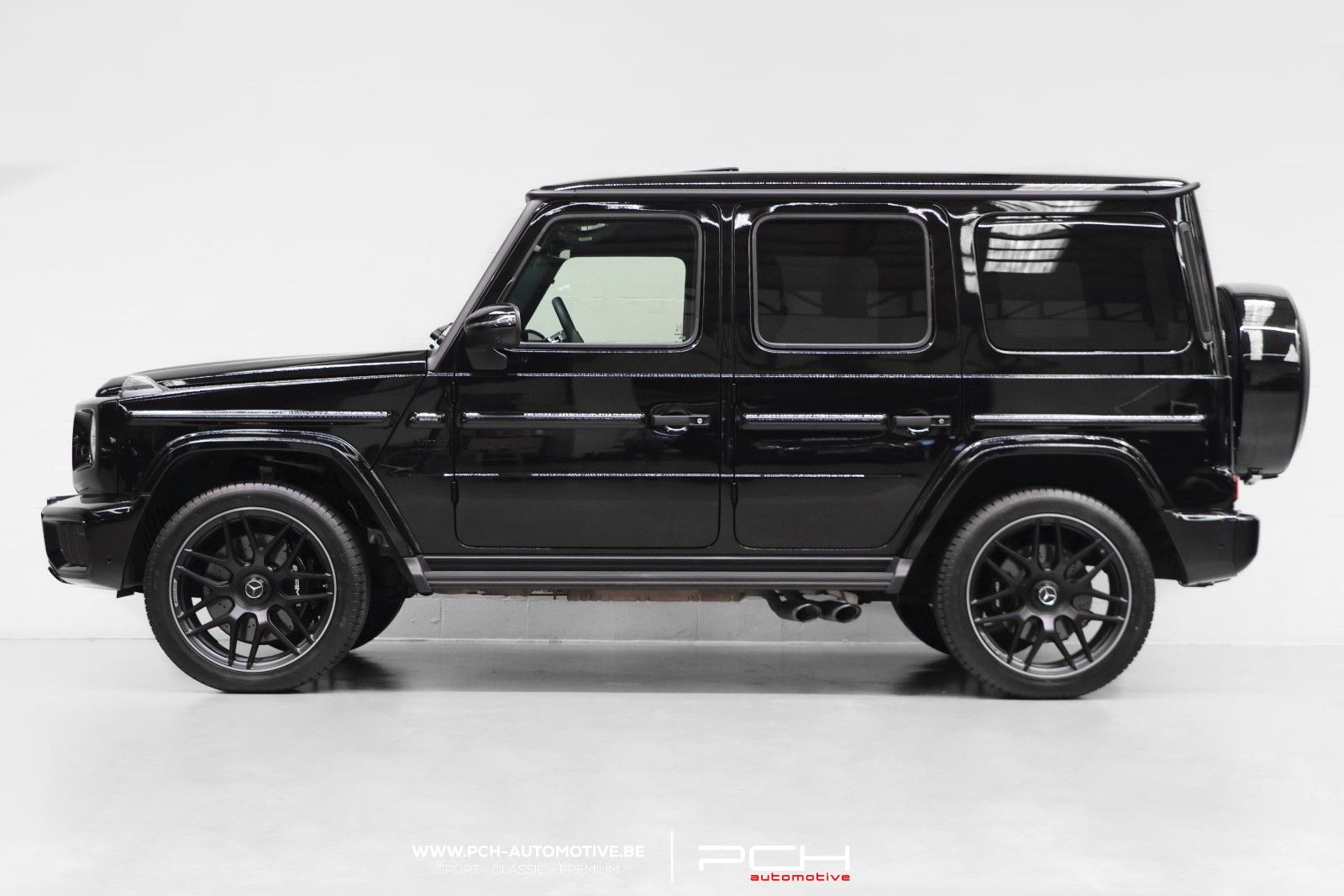 Mercedes-Benz G 63 AMG 4.0 V8 585hp - New Lift - MANUFAKTUR imagem 3