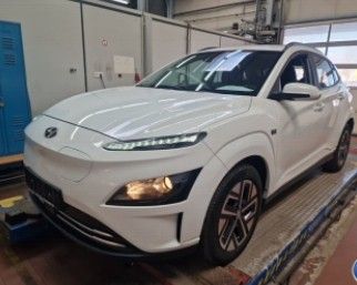Hyundai Kona Select*R-cam*SHZ*ACC*CarPlay*ACC*W-Paket*1H