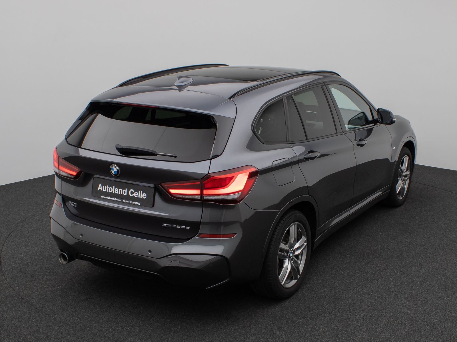 Fahrzeugabbildung BMW X1 xD25e M Sport Panorama DAB Navi LED 18Zoll