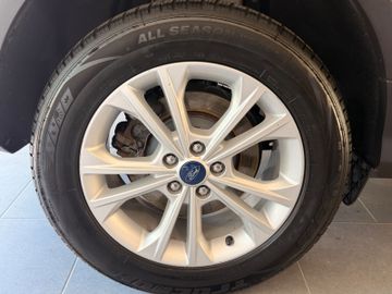 Ford Kuga - 11
