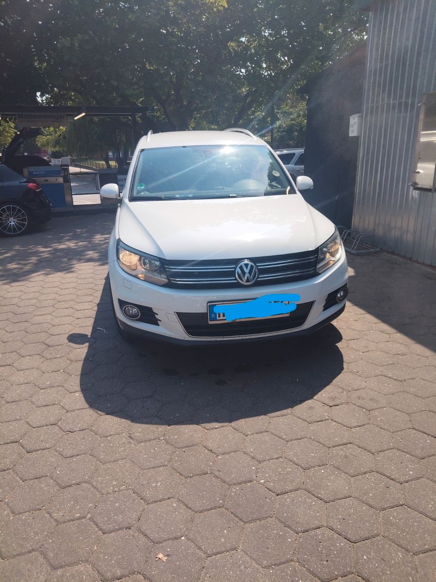 VW Tiguan 2.0 TDI SCR BMT LOUNGE Sport &amp; Style ...
