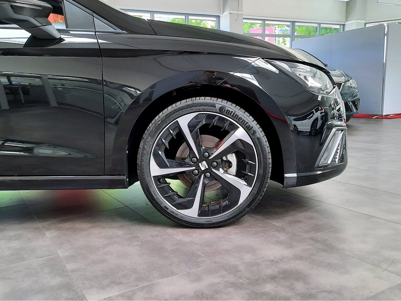 Fahrzeugabbildung SEAT Ibiza FR TSI DSG *Cam*LED*Sitzhzg*PDC*APP*ACC*