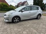 Toyota Verso 2.0 D-4D 7-Sitzer *Navi+Kamera+Alu - Toyota Verso Gebrauchtwagen in Hamburg