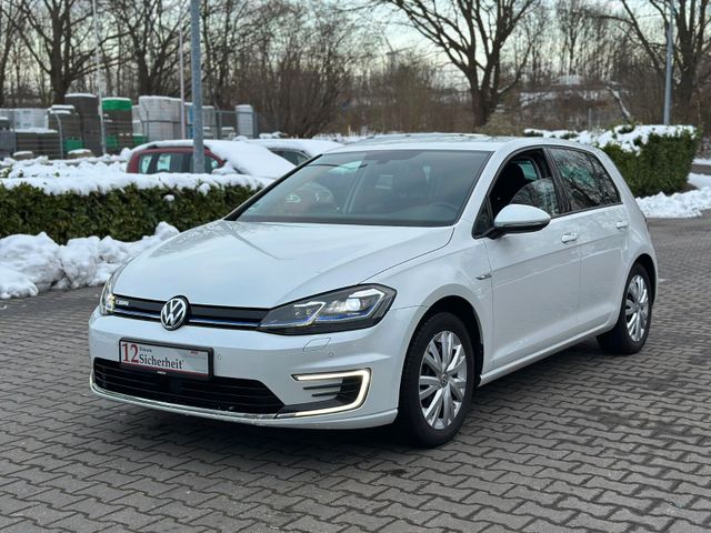 Volkswagen e-Golf VII Lim. Garantie*Digital Cockpit*Ambi*