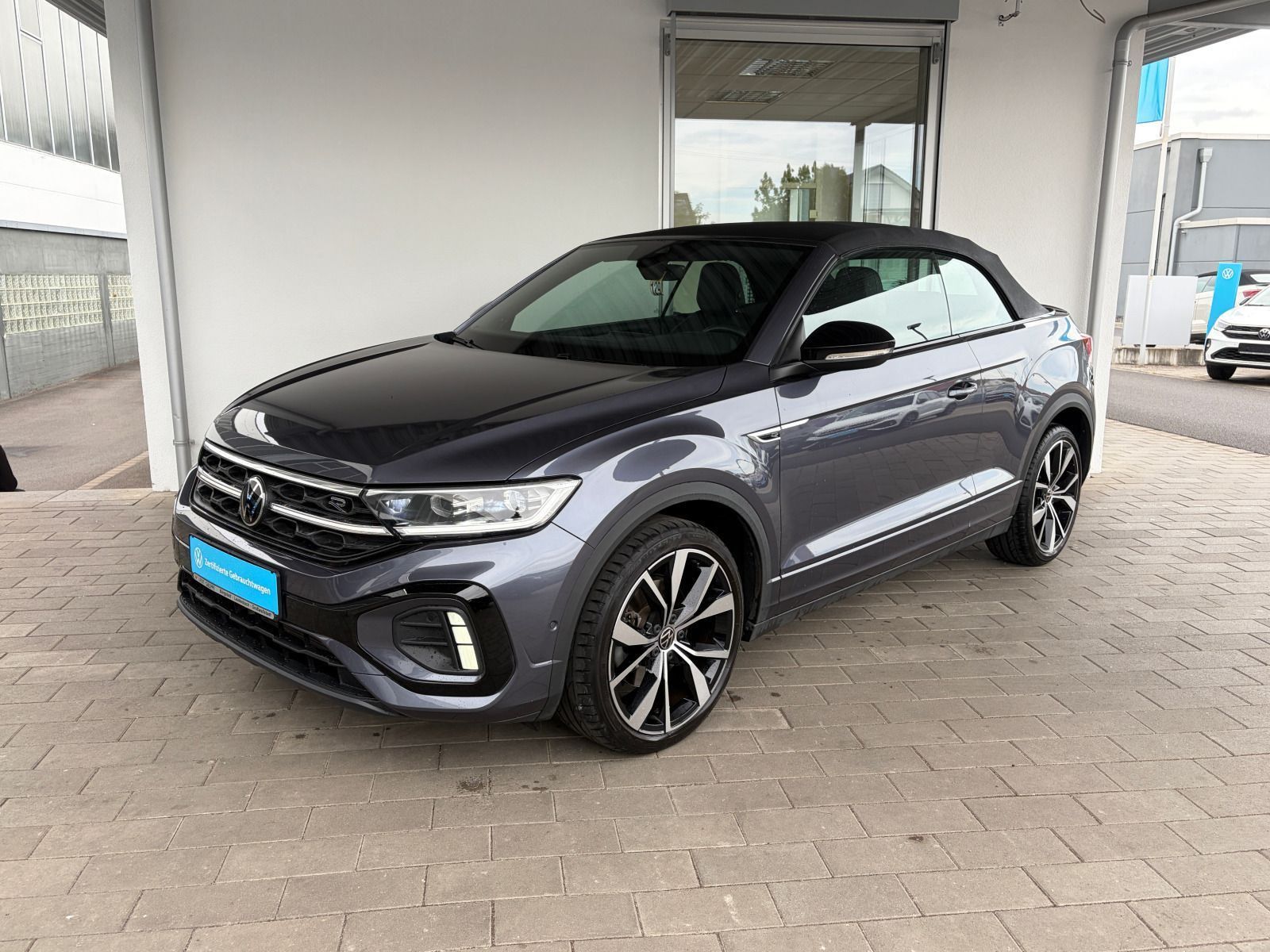 Volkswagen T-Roc - Bild 2