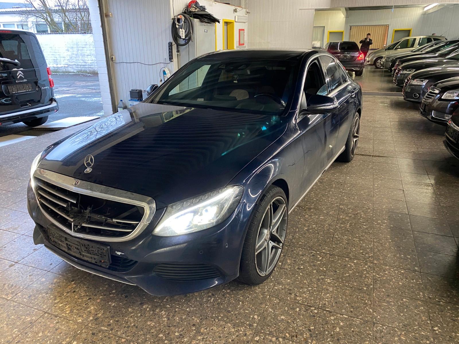 Mercedes-Benz Limousine C 220 BlueTec AMG Line