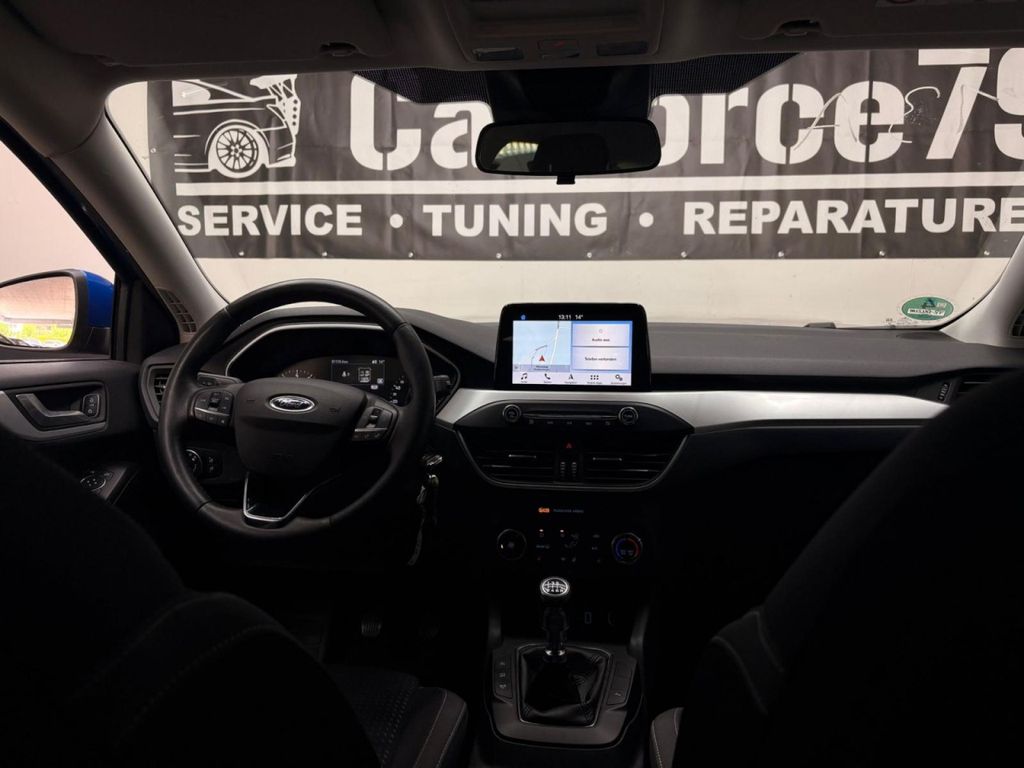FORD Ford Focus NAVI DAB USB ISOFIX LENK+SITZHZG FORD Ford Focus NAVI DAB USB ISOFIX LENK+SITZHZG