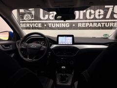 FORD Ford Focus NAVI DAB USB ISOFIX LENK+SITZHZG FORD Ford Focus NAVI DAB USB ISOFIX LENK+SITZHZG