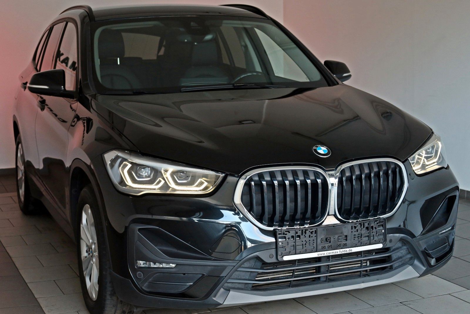 Fahrzeugabbildung BMW X1 xDrive 25e Advantage,Leder,Navi,SH,HUD,Kamera