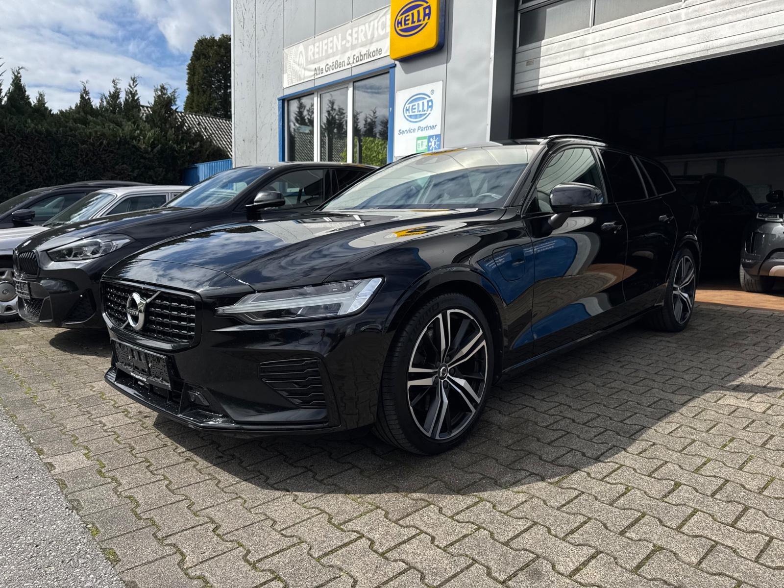 Volvo V60 Kombi R Design Recharge Plug-In Hybrid AWD