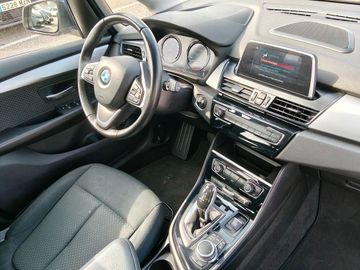BMW 220 Gran Tourer - 11