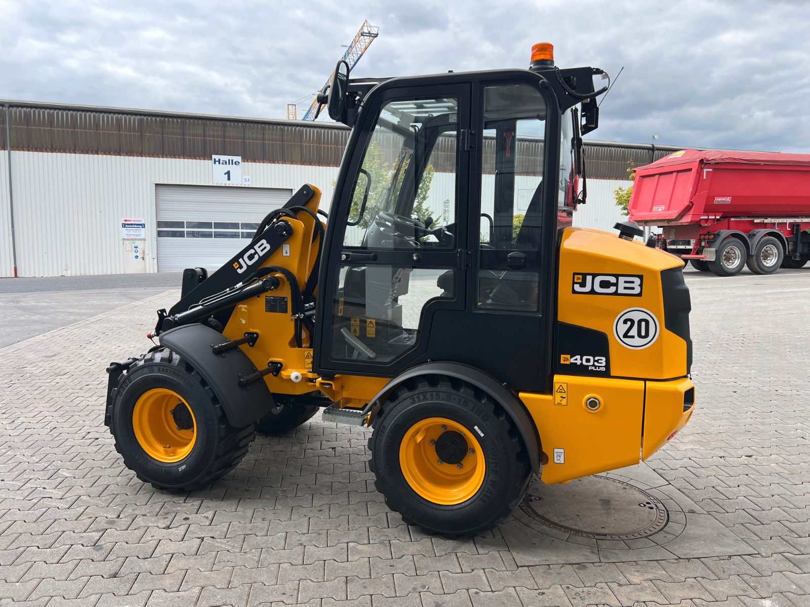 Fahrzeugabbildung JCB 403 Plus / Neufahrzeug / 2025 / Gabel / Schaufel